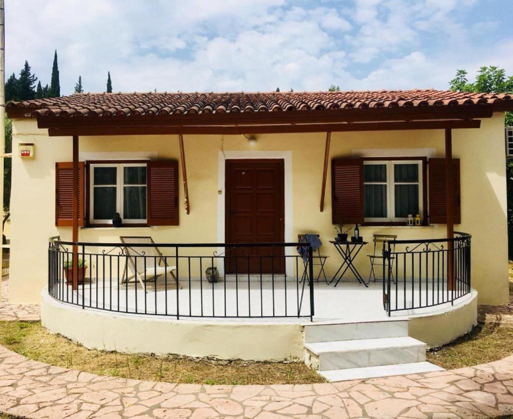 Olive Terra Holiday Aparments เลฟคิมมี ภายนอก รูปภาพ